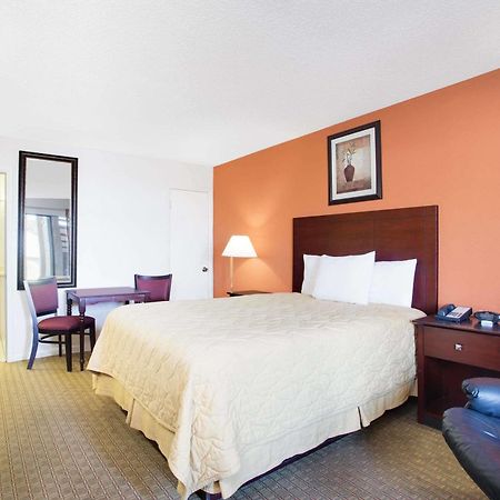 Super 8 Defuniak Springs Motel Eksteriør bilde