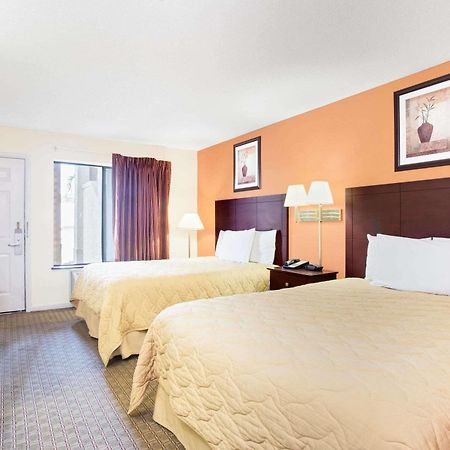 Super 8 Defuniak Springs Motel Eksteriør bilde